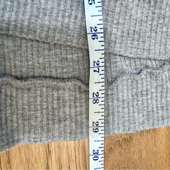 Mossimo Supply Co. Light Gray Hooded lightweight Sweatshirt top size Large - Picture 5 of 8